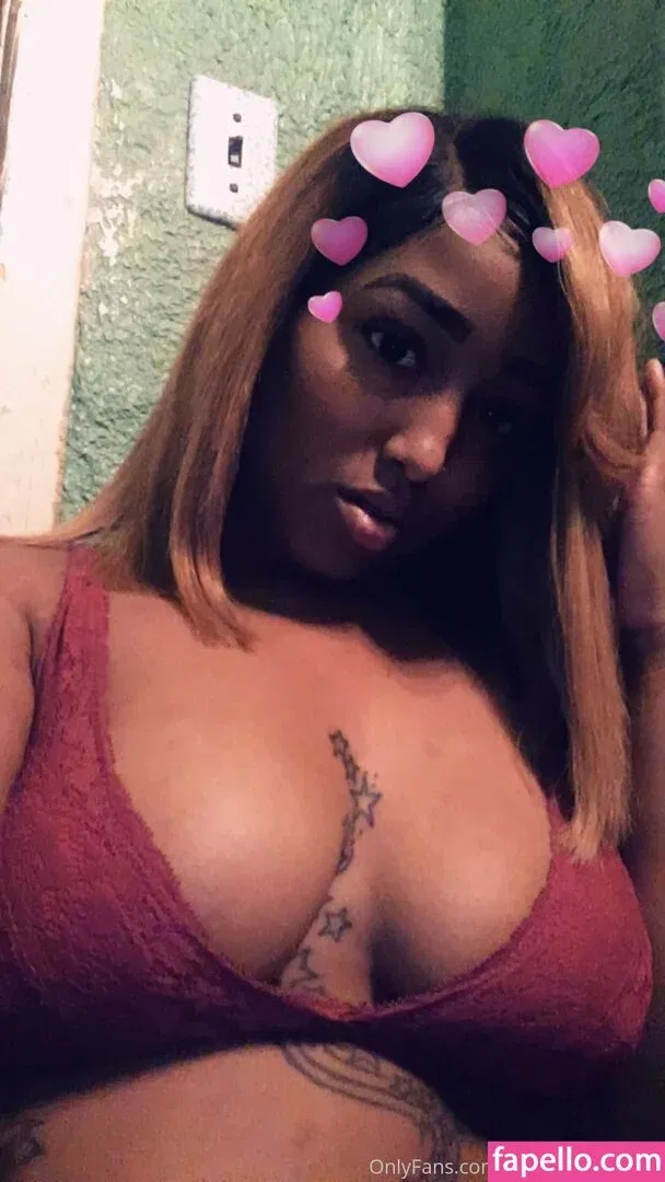 volaprettykitty Onlyfans Photo Gallery 