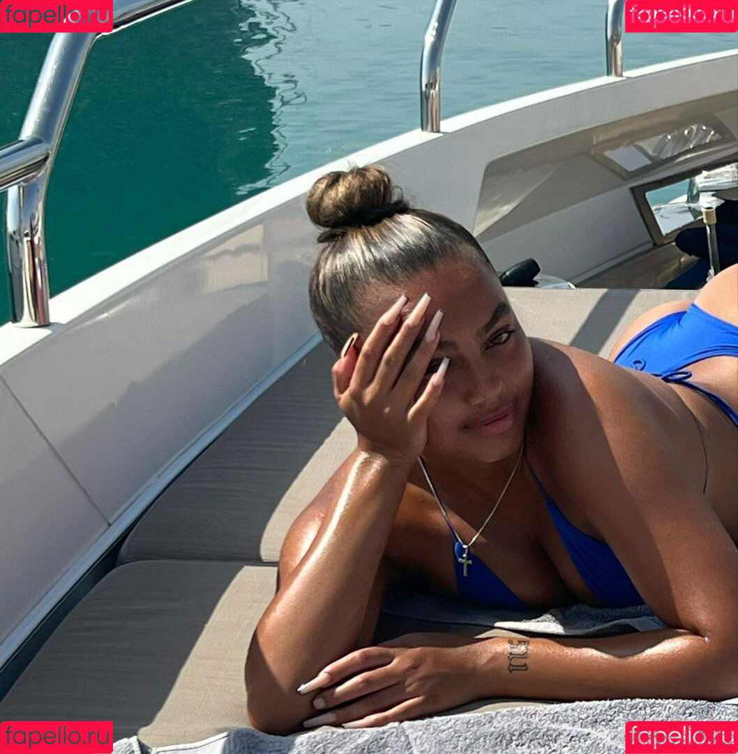 Tennessee Thresher Onlyfans Photo Gallery 