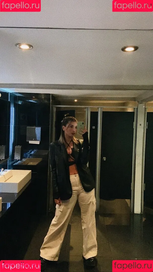 belonly Onlyfans Photo Gallery 