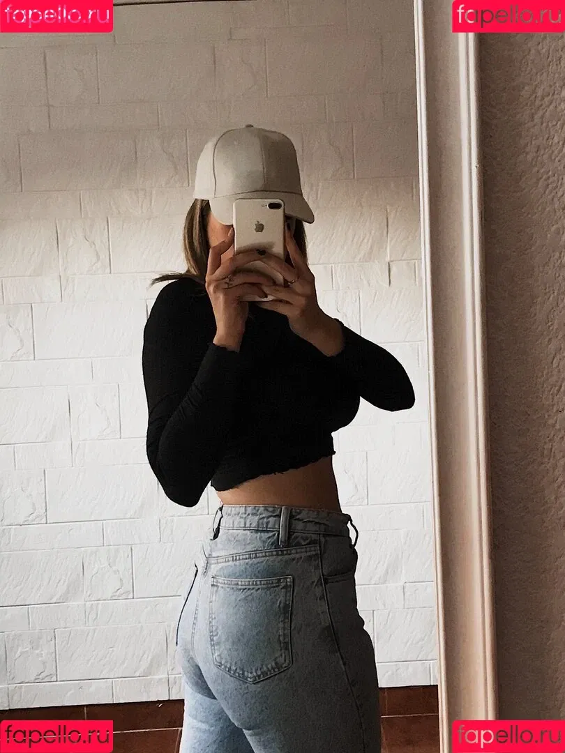 belonly Onlyfans Photo Gallery 