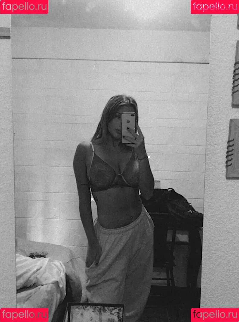 belonly Onlyfans Photo Gallery 