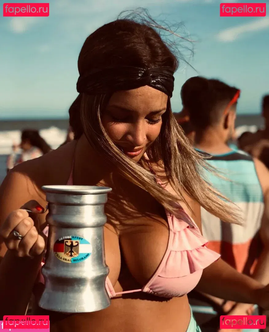 belonly Onlyfans Photo Gallery 