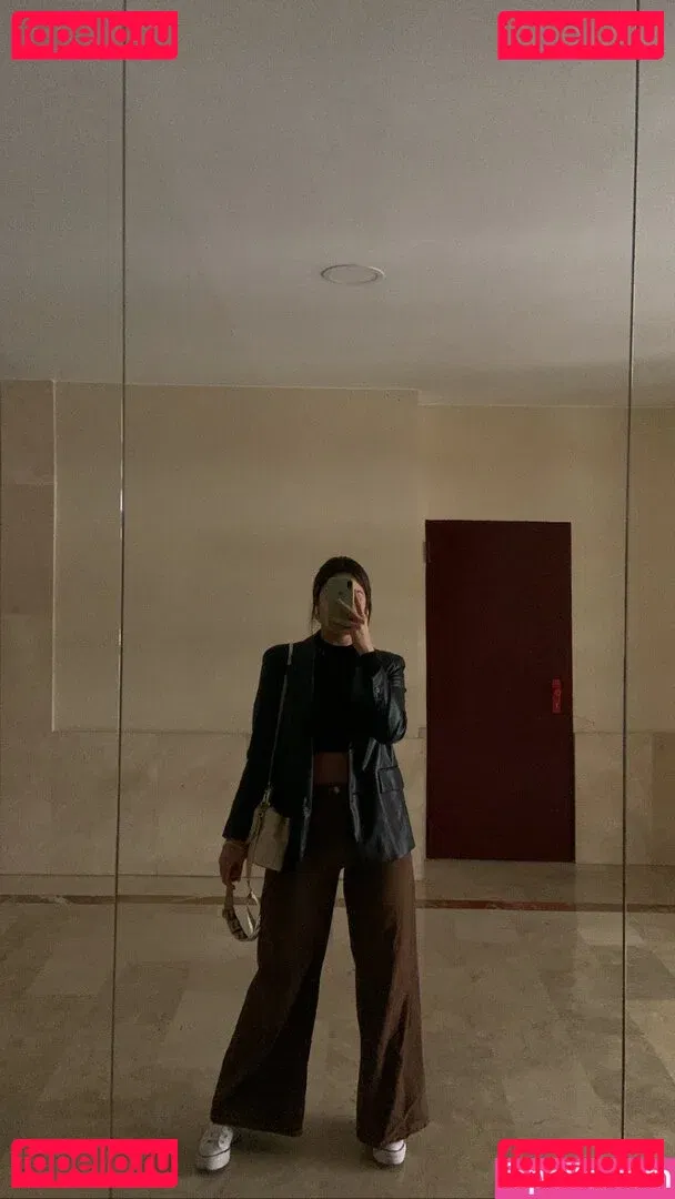 belonly Onlyfans Photo Gallery 