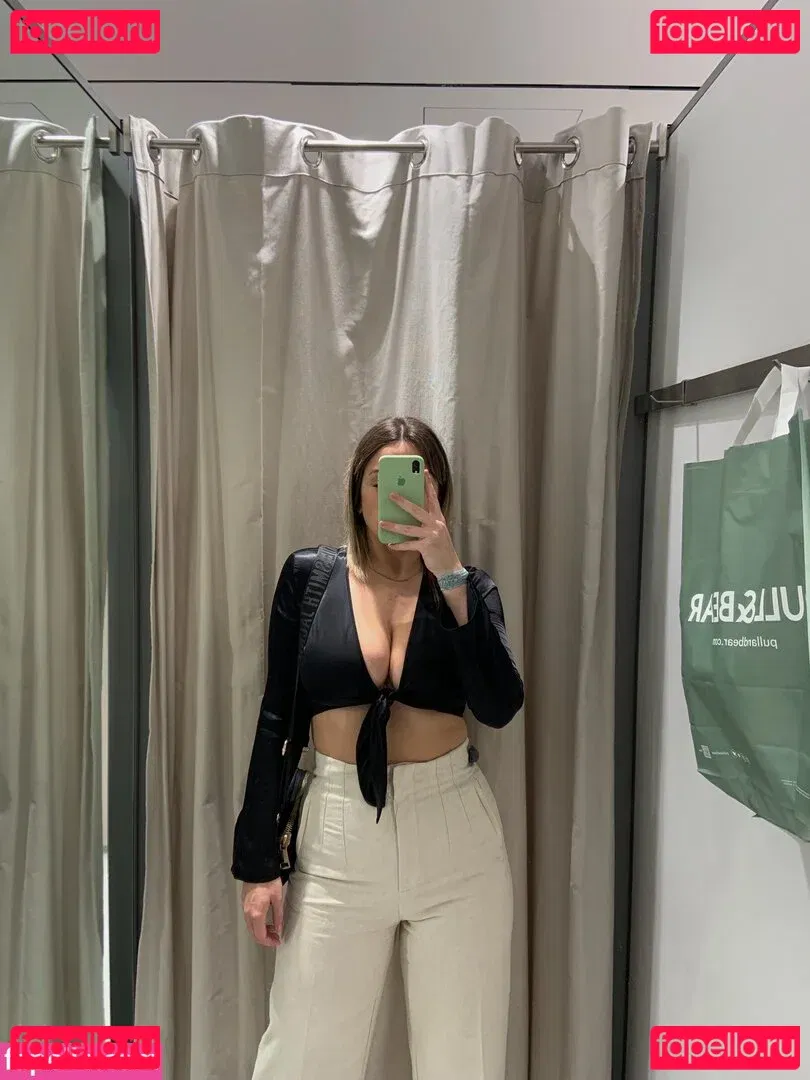 belonly Onlyfans Photo Gallery 