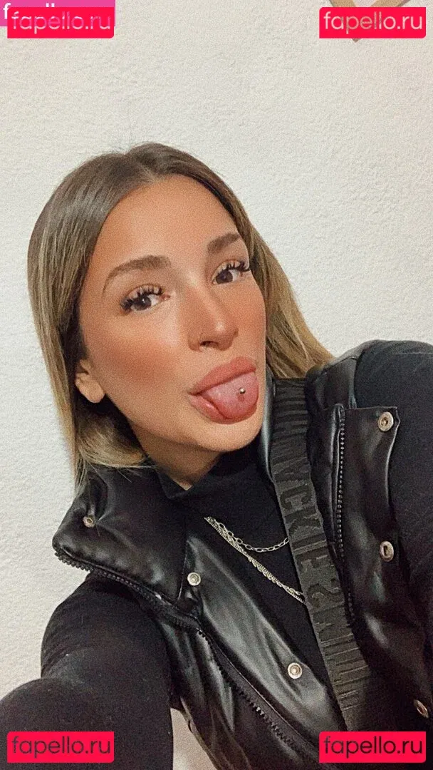 belonly Onlyfans Photo Gallery 