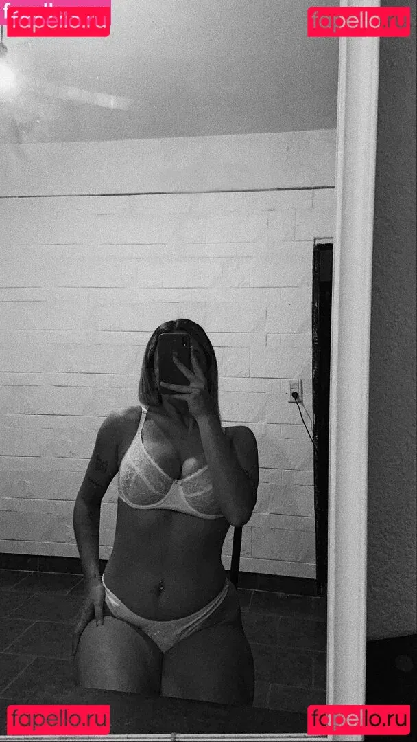 belonly Onlyfans Photo Gallery 