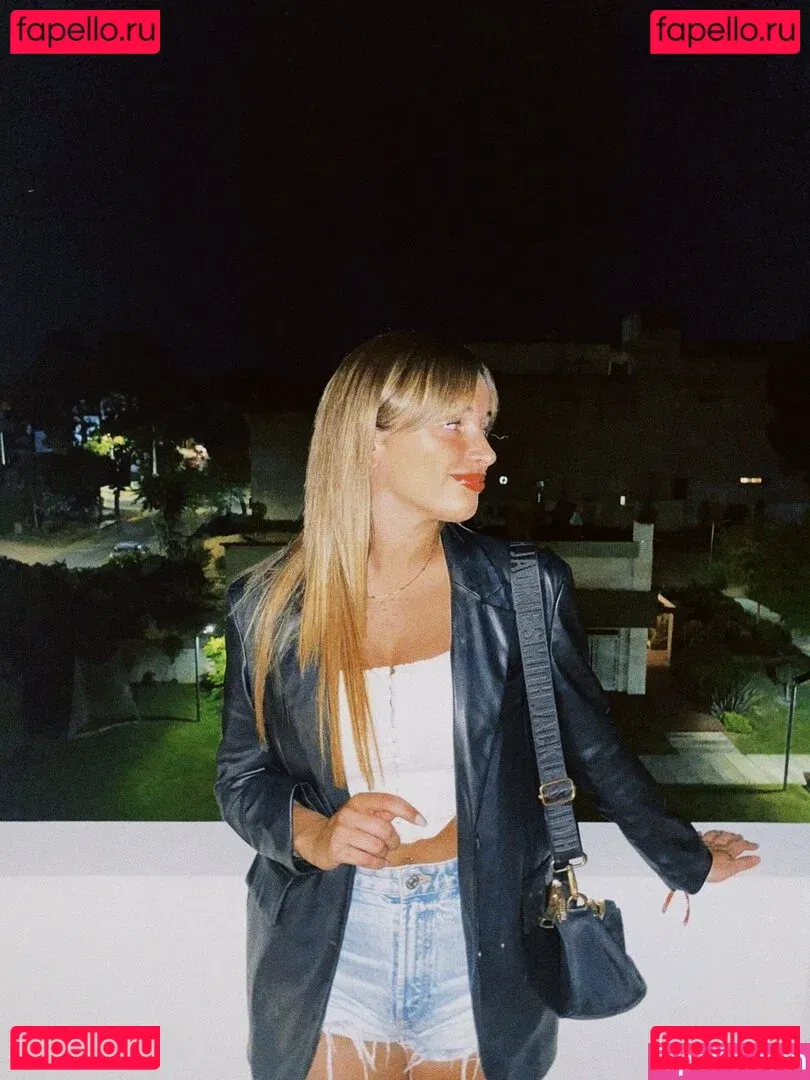 belonly Onlyfans Photo Gallery 