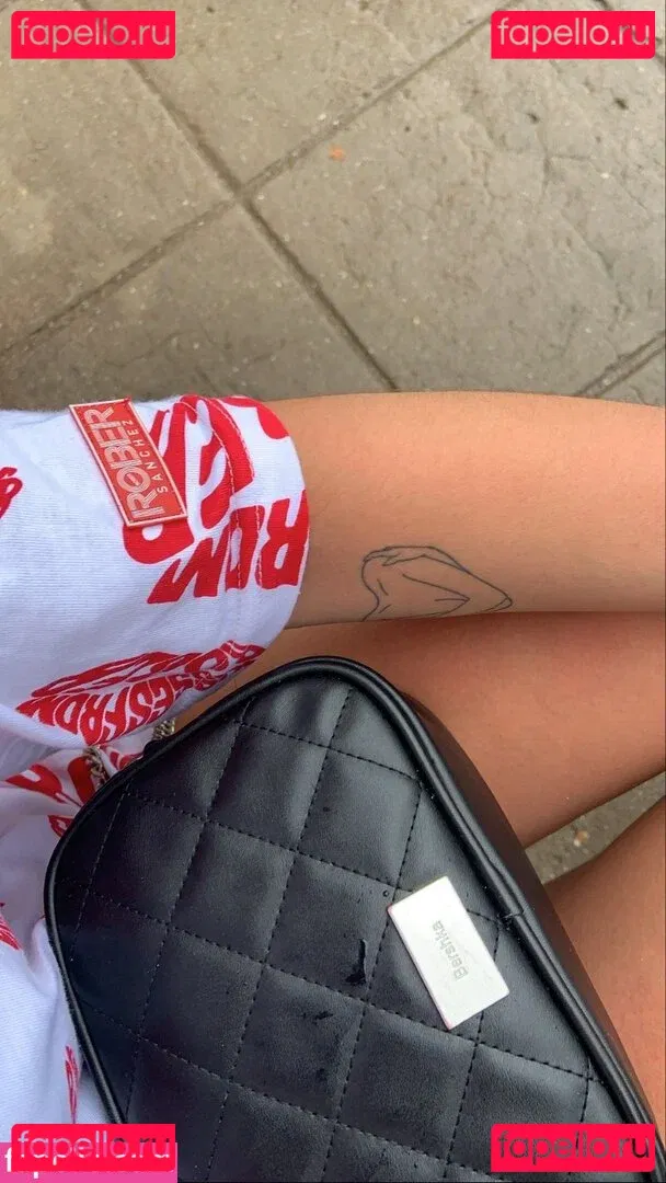 belonly Onlyfans Photo Gallery 