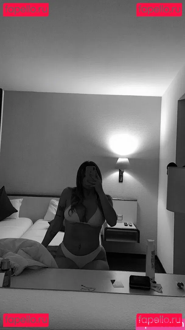 belonly Onlyfans Photo Gallery 