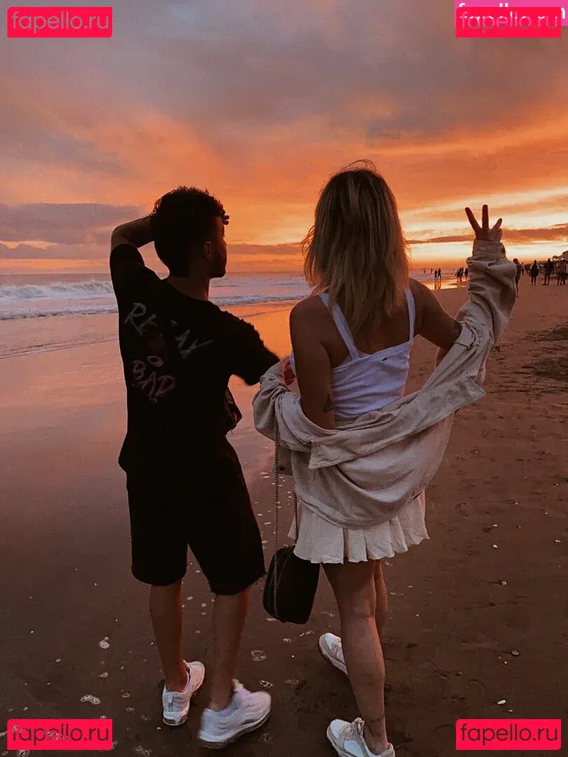 belonly Onlyfans Photo Gallery 