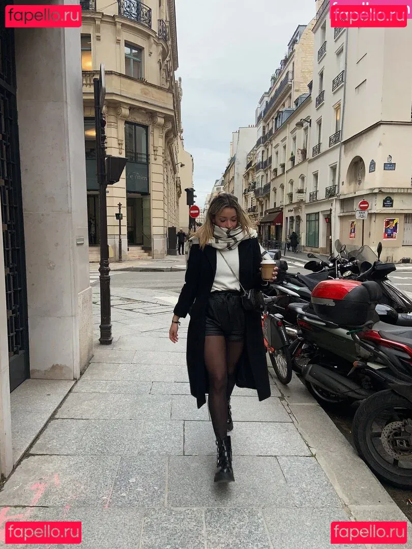 belonly Onlyfans Photo Gallery 