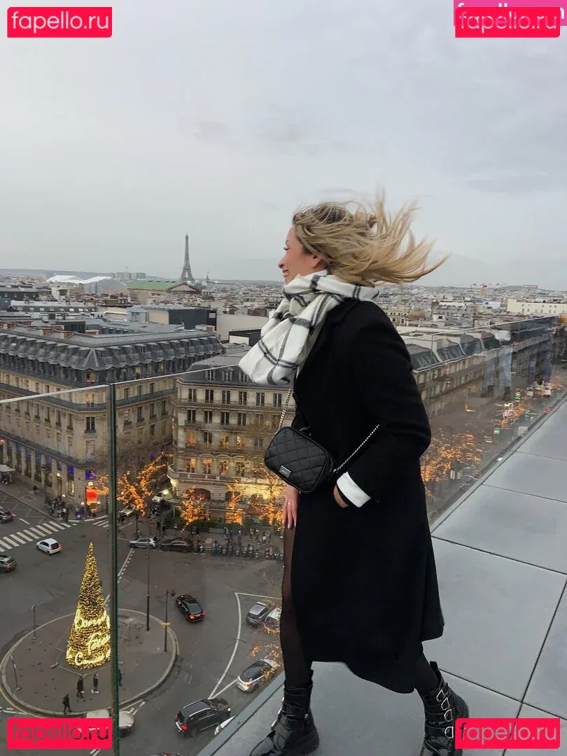 belonly Onlyfans Photo Gallery 