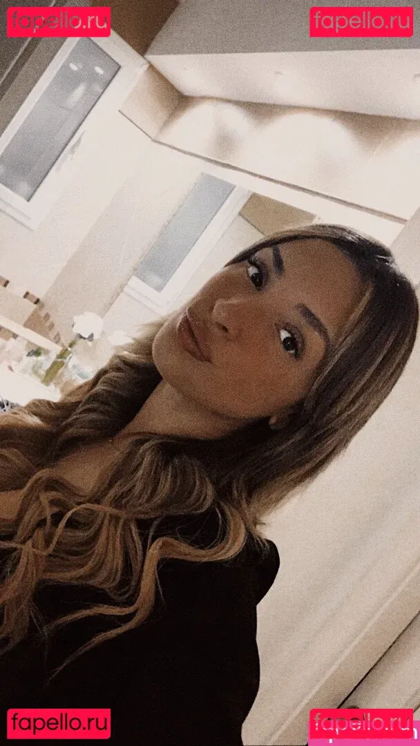 belonly Onlyfans Photo Gallery 