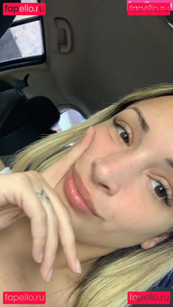 belonly Onlyfans Photo Gallery 