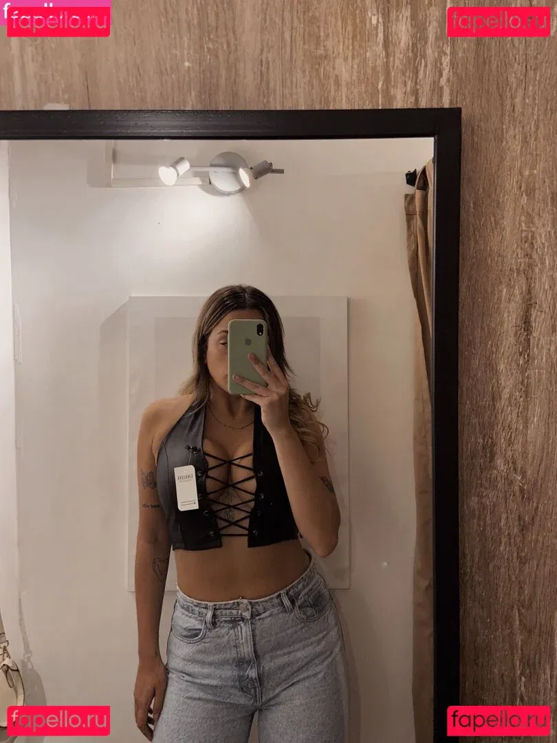 belonly Onlyfans Photo Gallery 