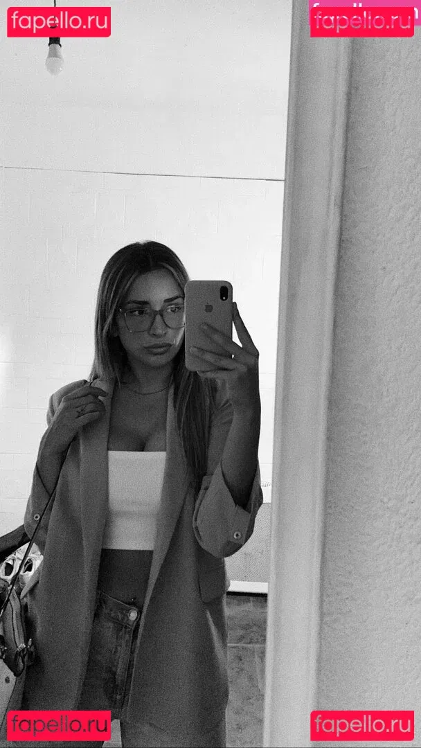 belonly Onlyfans Photo Gallery 