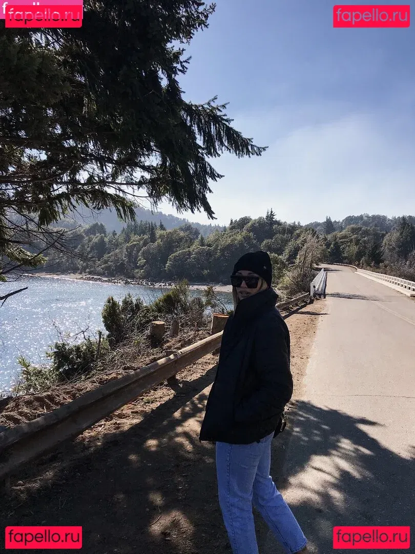 belonly Onlyfans Photo Gallery 