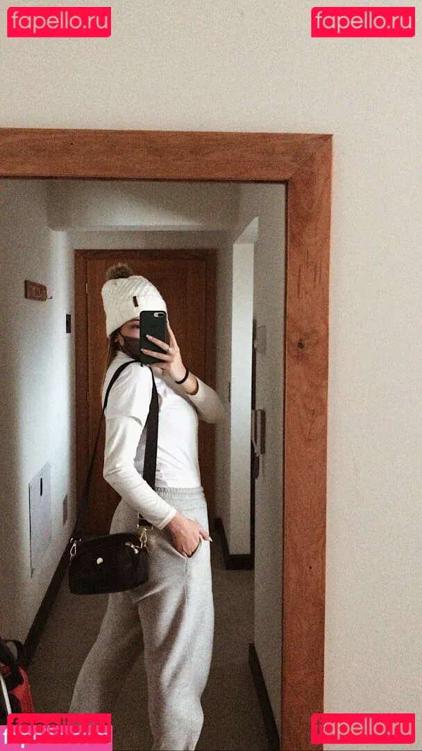 belonly Onlyfans Photo Gallery 