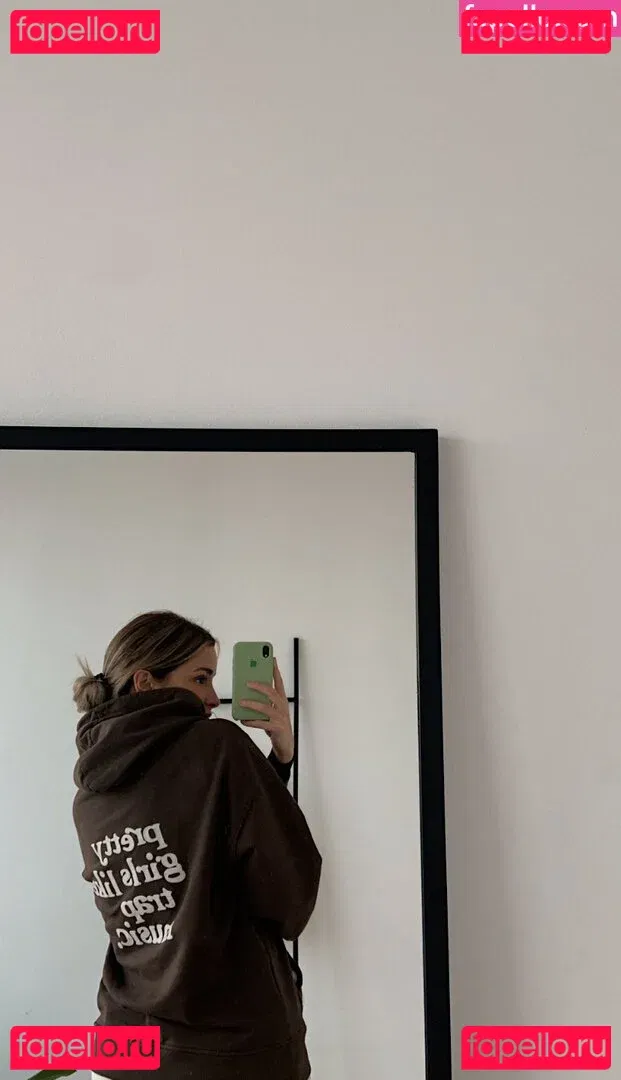 belonly Onlyfans Photo Gallery 