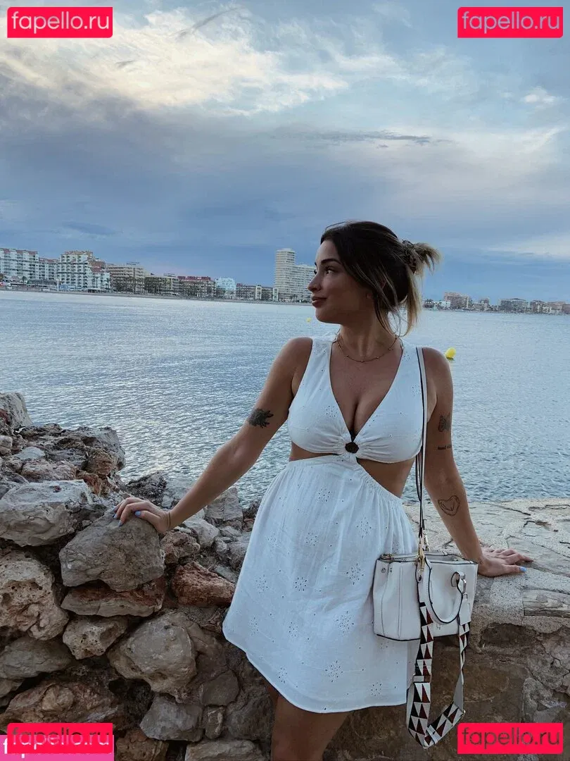 belonly Onlyfans Photo Gallery 