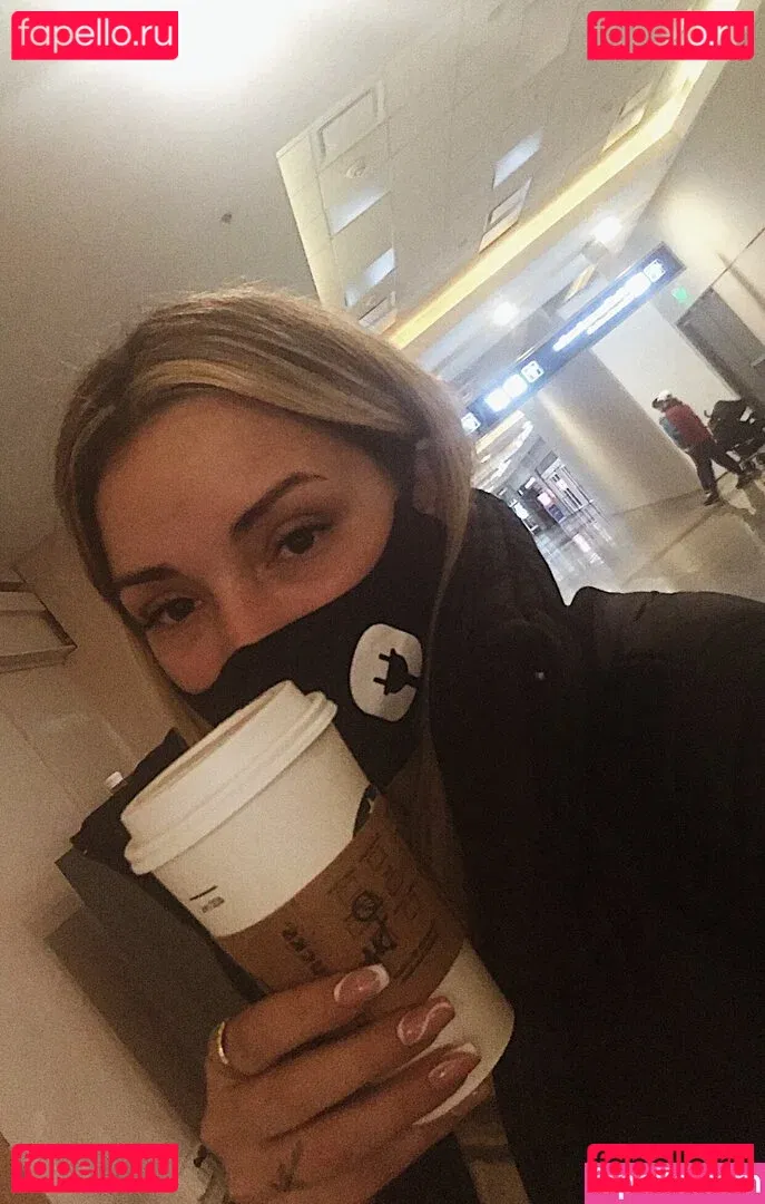 belonly Onlyfans Photo Gallery 