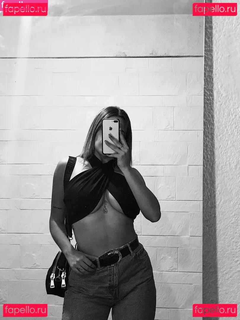 belonly Onlyfans Photo Gallery 