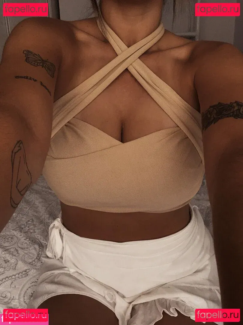 belonly Onlyfans Photo Gallery 