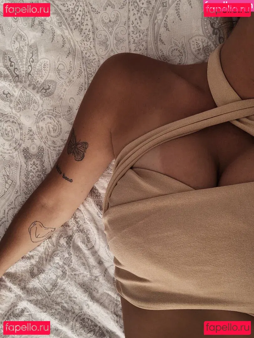 belonly Onlyfans Photo Gallery 