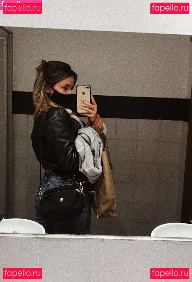 belonly Onlyfans Photo Gallery 