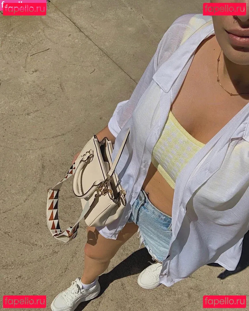 belonly Onlyfans Photo Gallery 