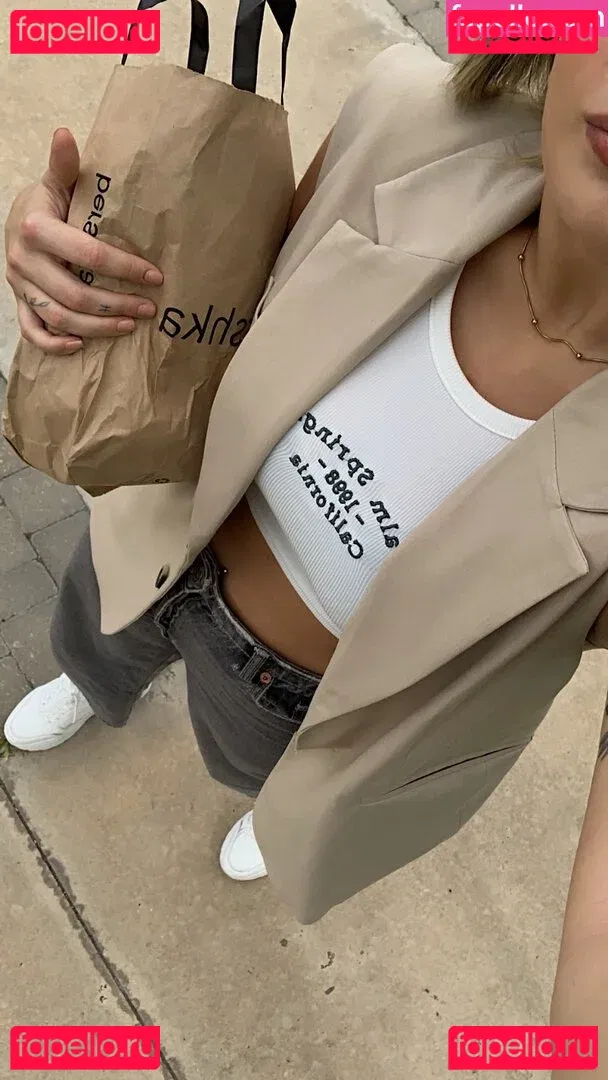 belonly Onlyfans Photo Gallery 