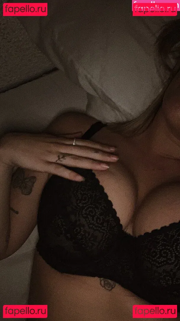 belonly Onlyfans Photo Gallery 