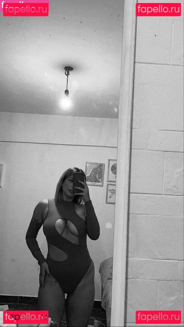 belonly Onlyfans Photo Gallery 