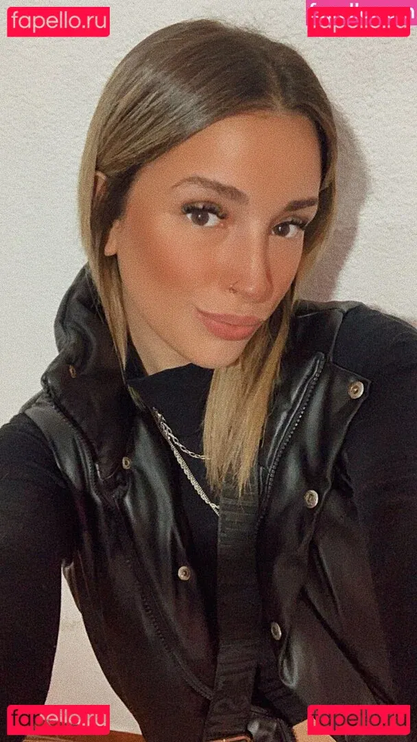 belonly Onlyfans Photo Gallery 