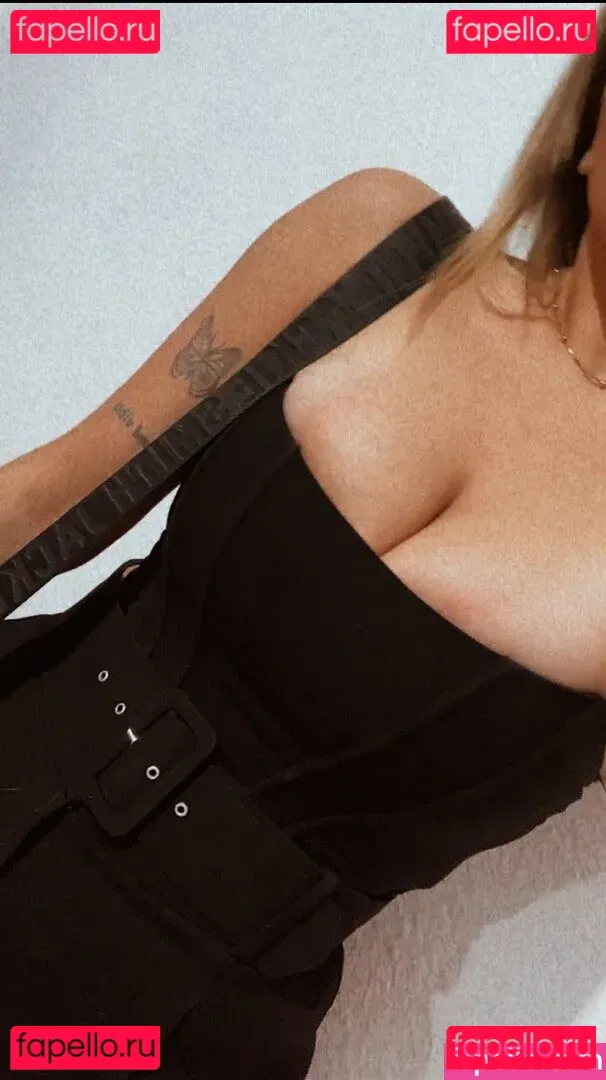 belonly Onlyfans Photo Gallery 