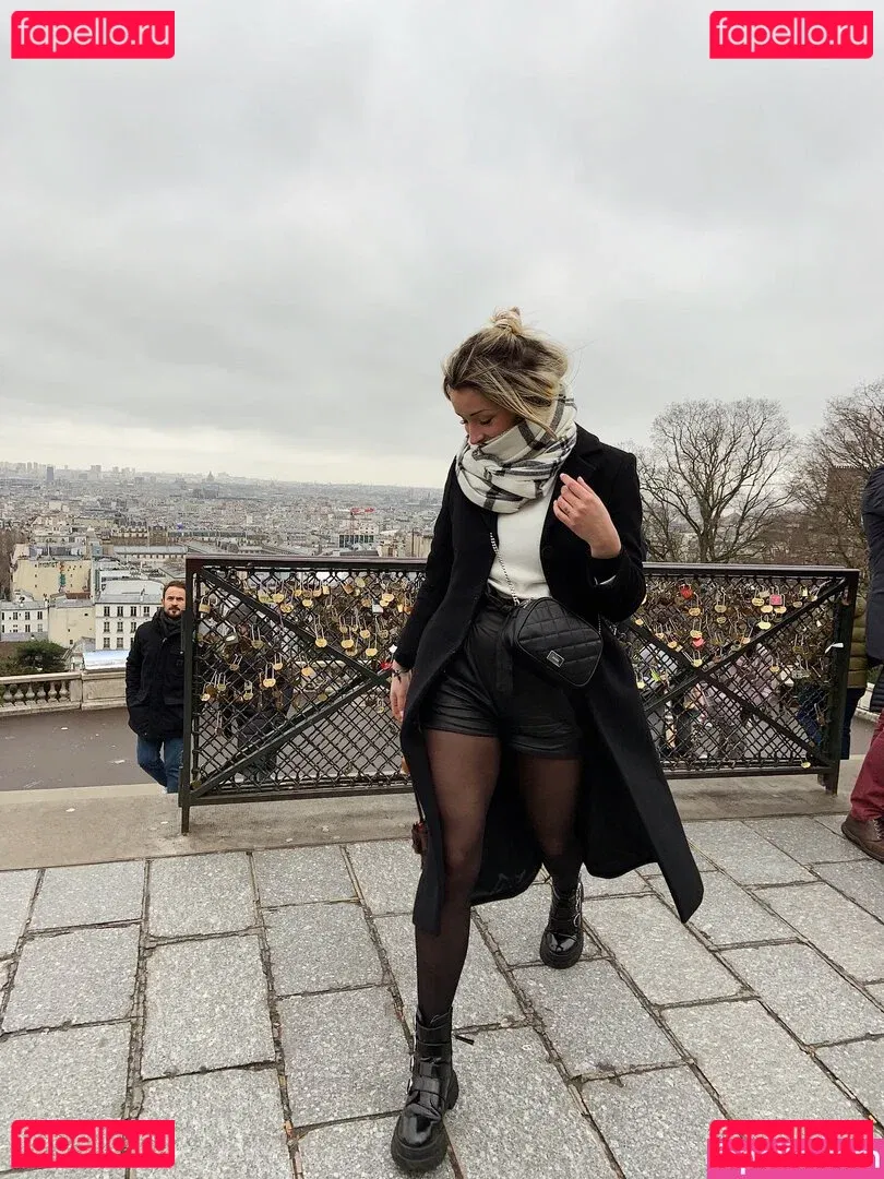 belonly Onlyfans Photo Gallery 