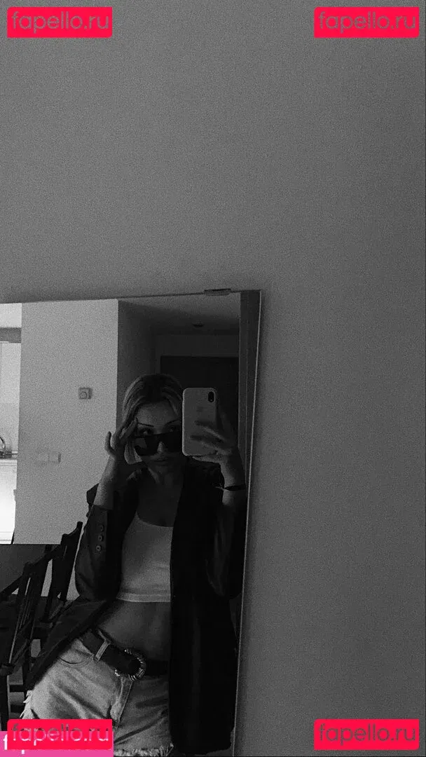 belonly Onlyfans Photo Gallery 