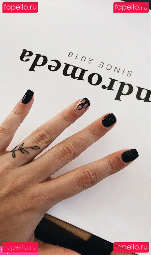 belonly Onlyfans Photo Gallery 