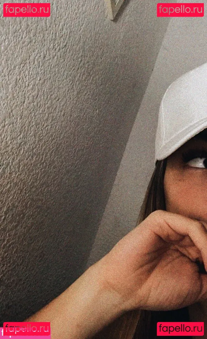 belonly Onlyfans Photo Gallery 