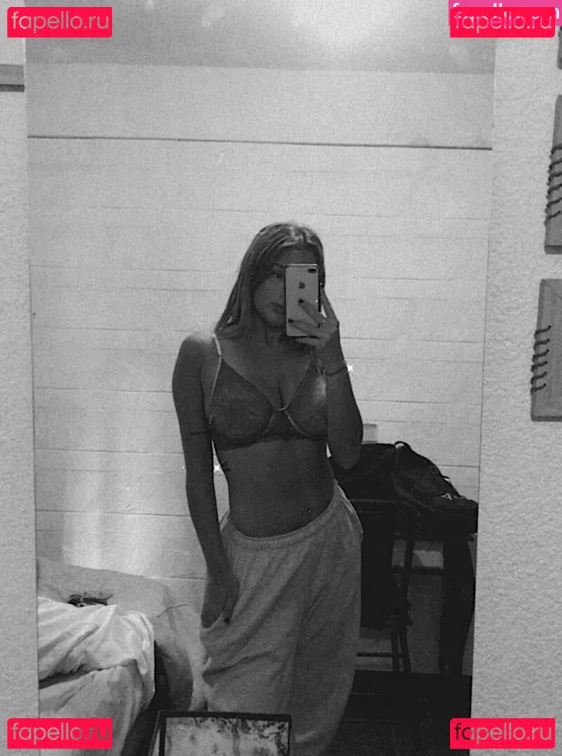 belonly Onlyfans Photo Gallery 