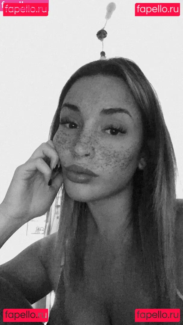 belonly Onlyfans Photo Gallery 