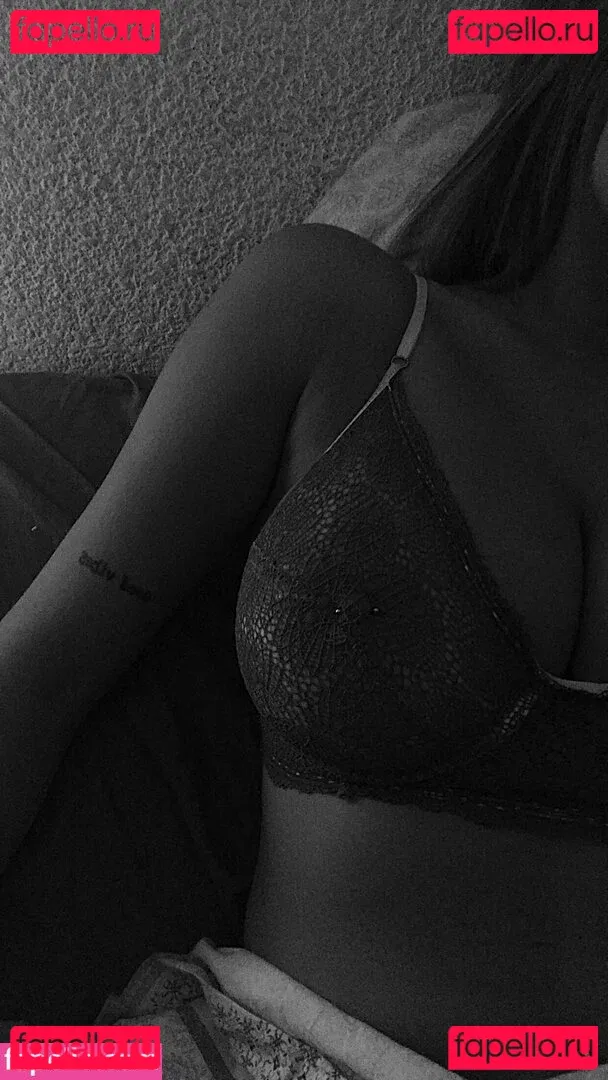 belonly Onlyfans Photo Gallery 