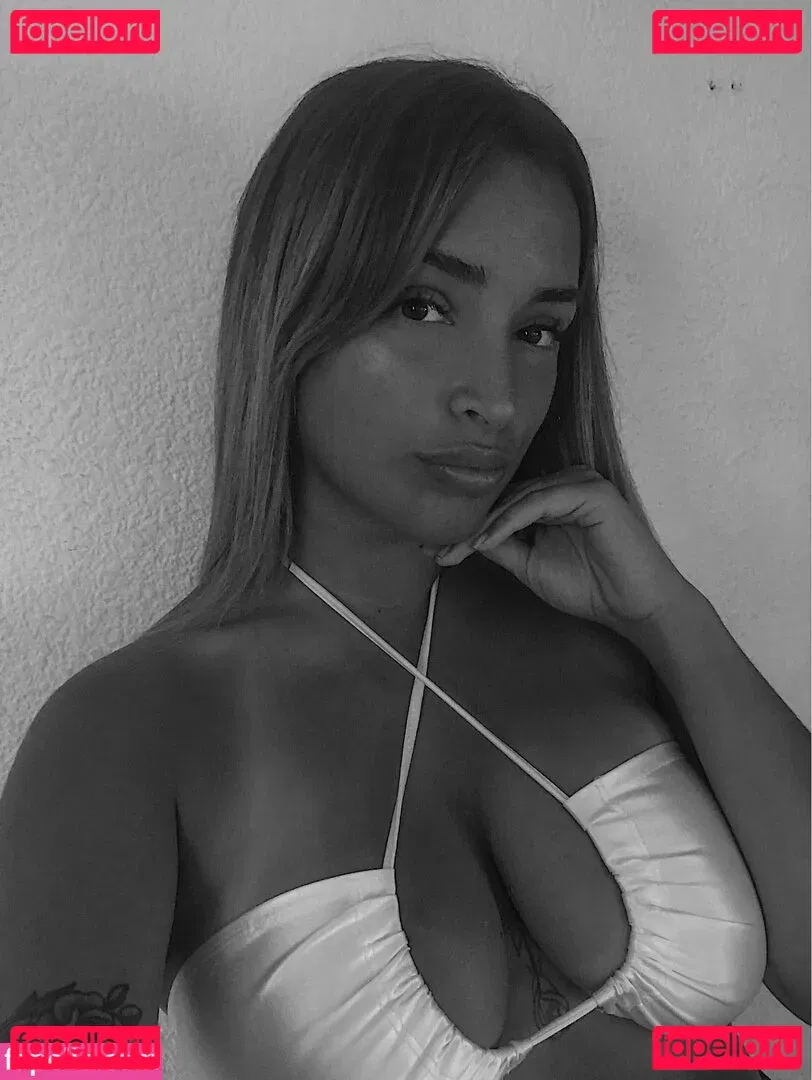 belonly Onlyfans Photo Gallery 