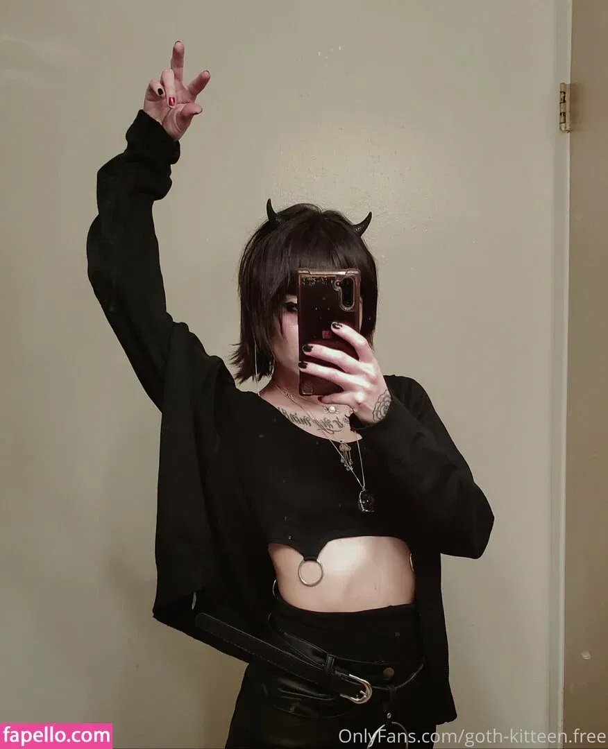 goth-kitteen.free Onlyfans Photo Gallery 