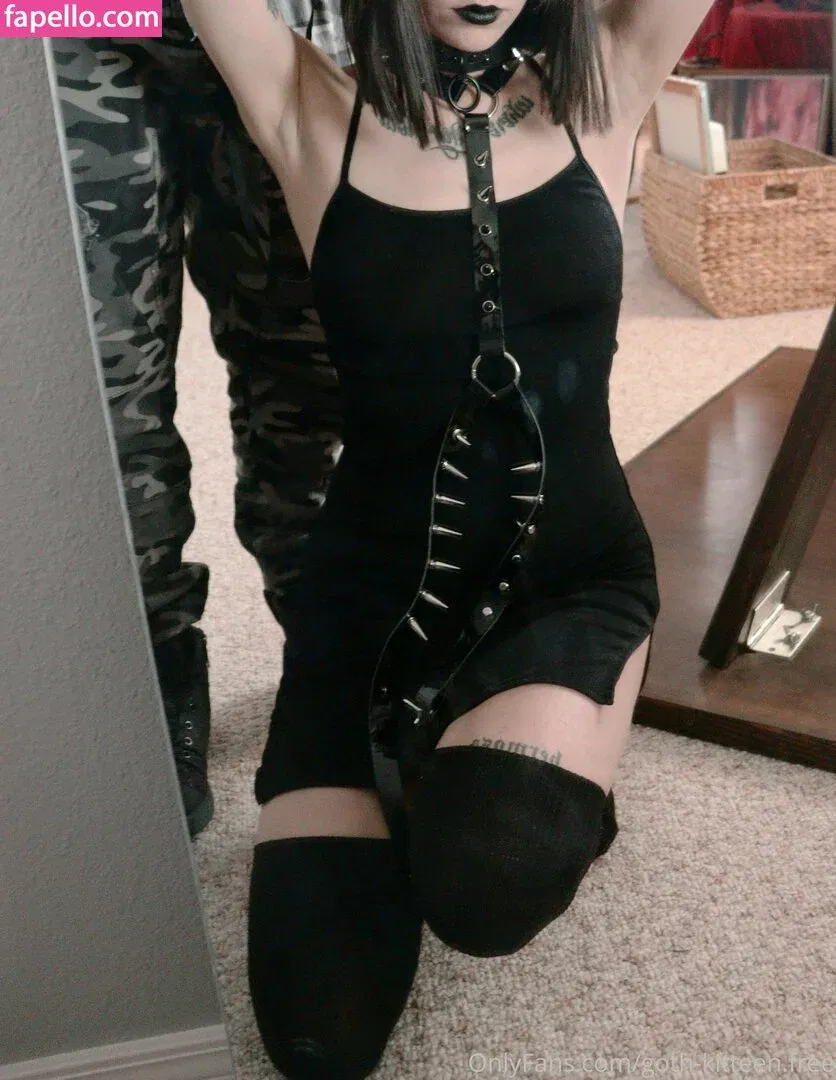goth-kitteen.free Onlyfans Photo Gallery 