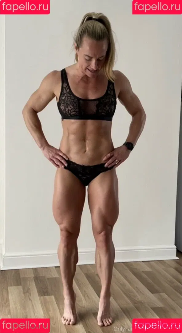 musclegirl31 Onlyfans Photo Gallery 