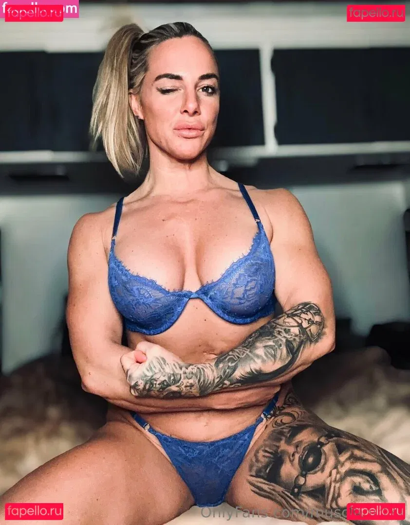 musclegirl31 Onlyfans Photo Gallery 