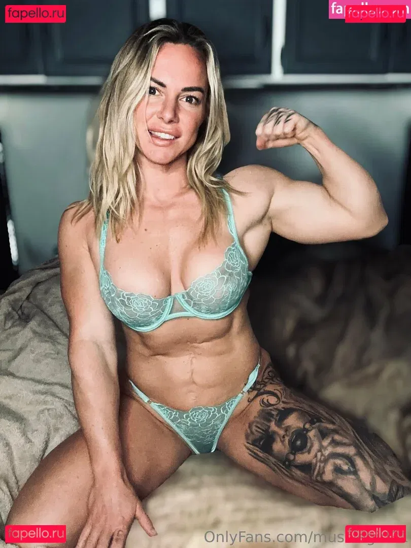 musclegirl31 Onlyfans Photo Gallery 