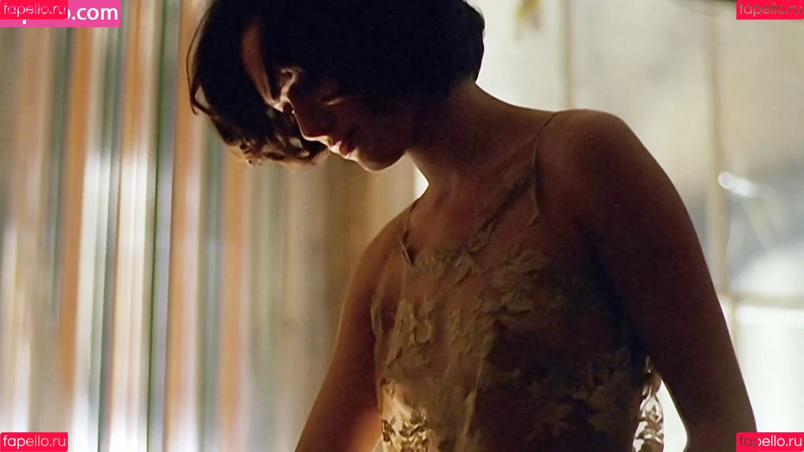 Lena Headey Onlyfans Photo Gallery 