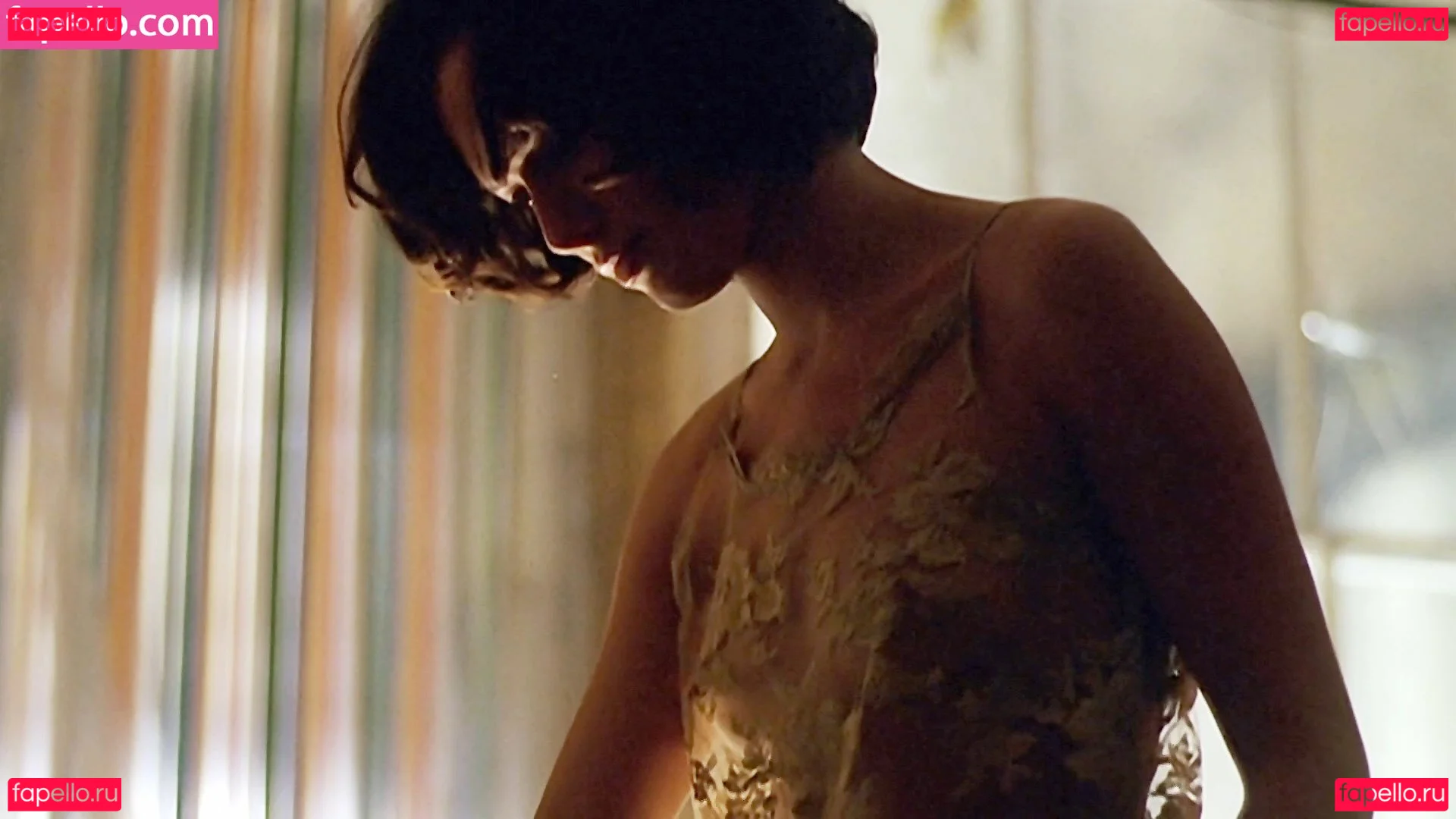 Lena Headey Onlyfans Photo Gallery 